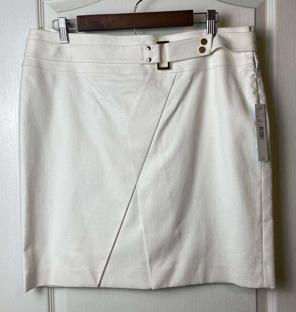 Antonio Melani White Gold Toned Belted Mini Skirt Women's Size 12 NWT